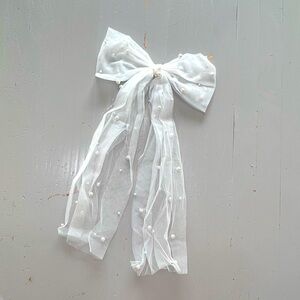 Bride Bow Veil with Pearls